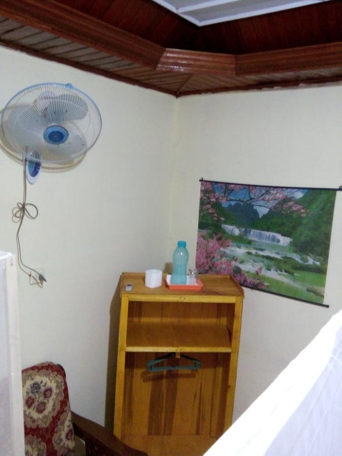 Novita Homestay Bunaken Exteriör bild