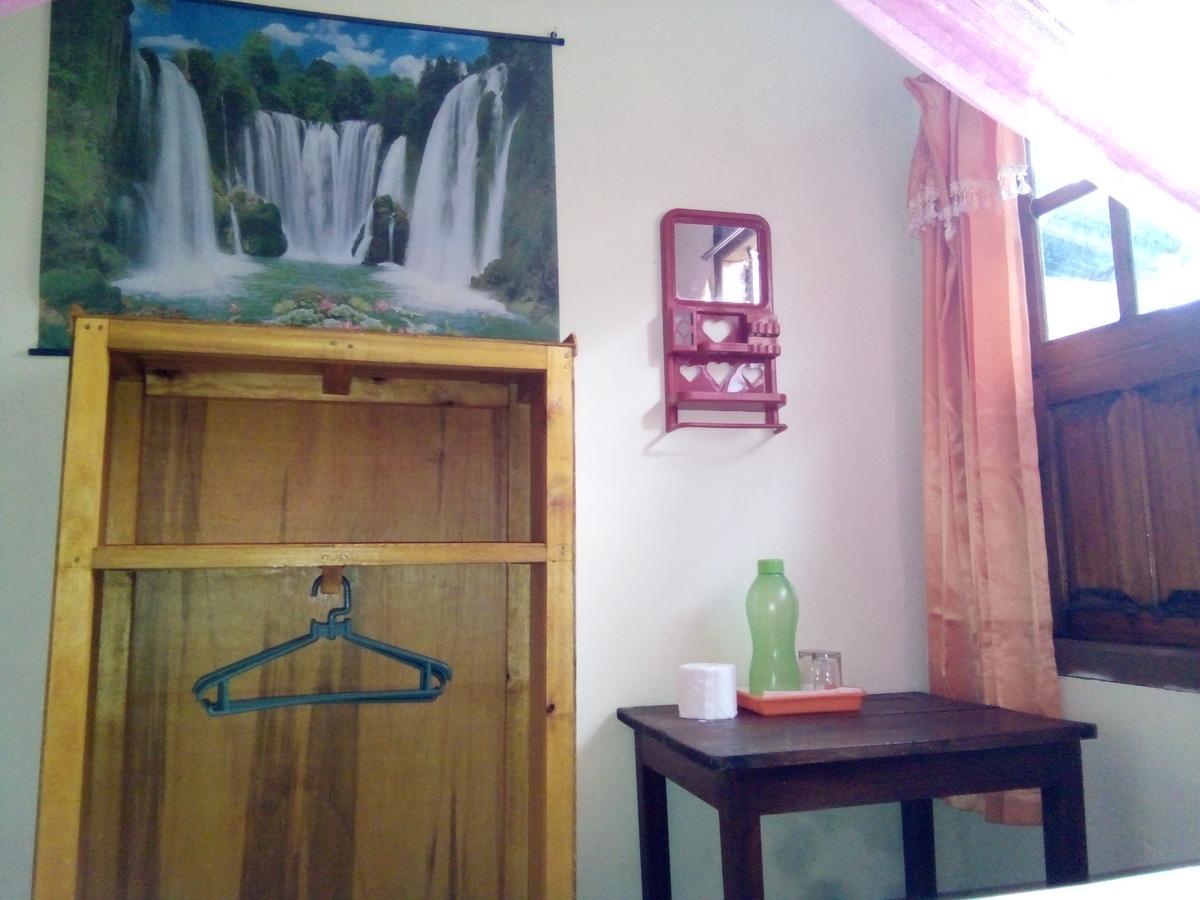 Novita Homestay Bunaken Exteriör bild
