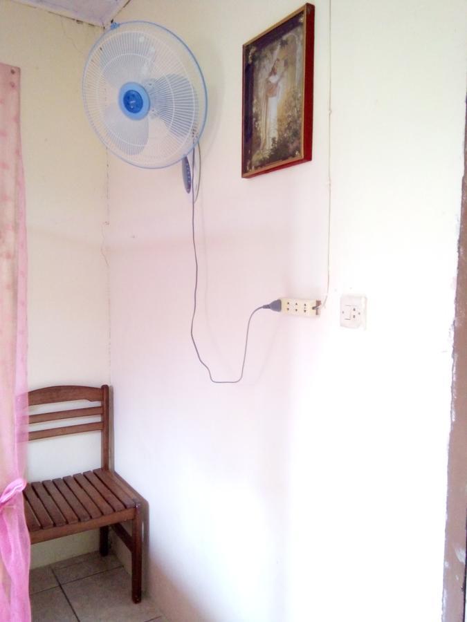 Novita Homestay Bunaken Exteriör bild