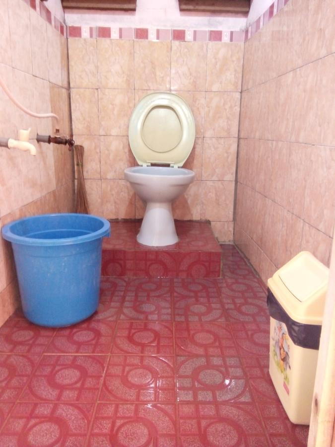 Novita Homestay Bunaken Exteriör bild