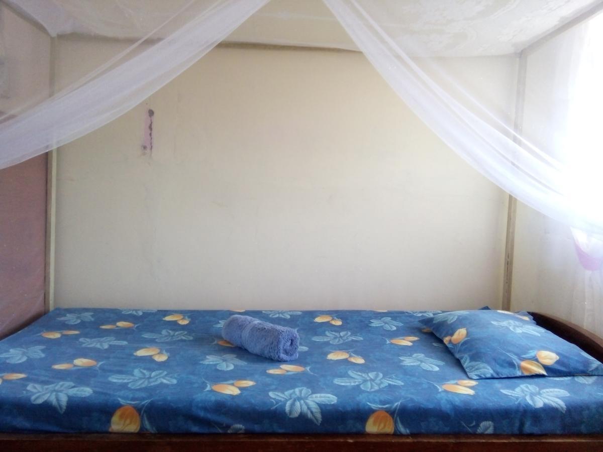Novita Homestay Bunaken Exteriör bild