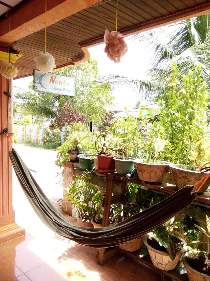 Novita Homestay Bunaken Exteriör bild
