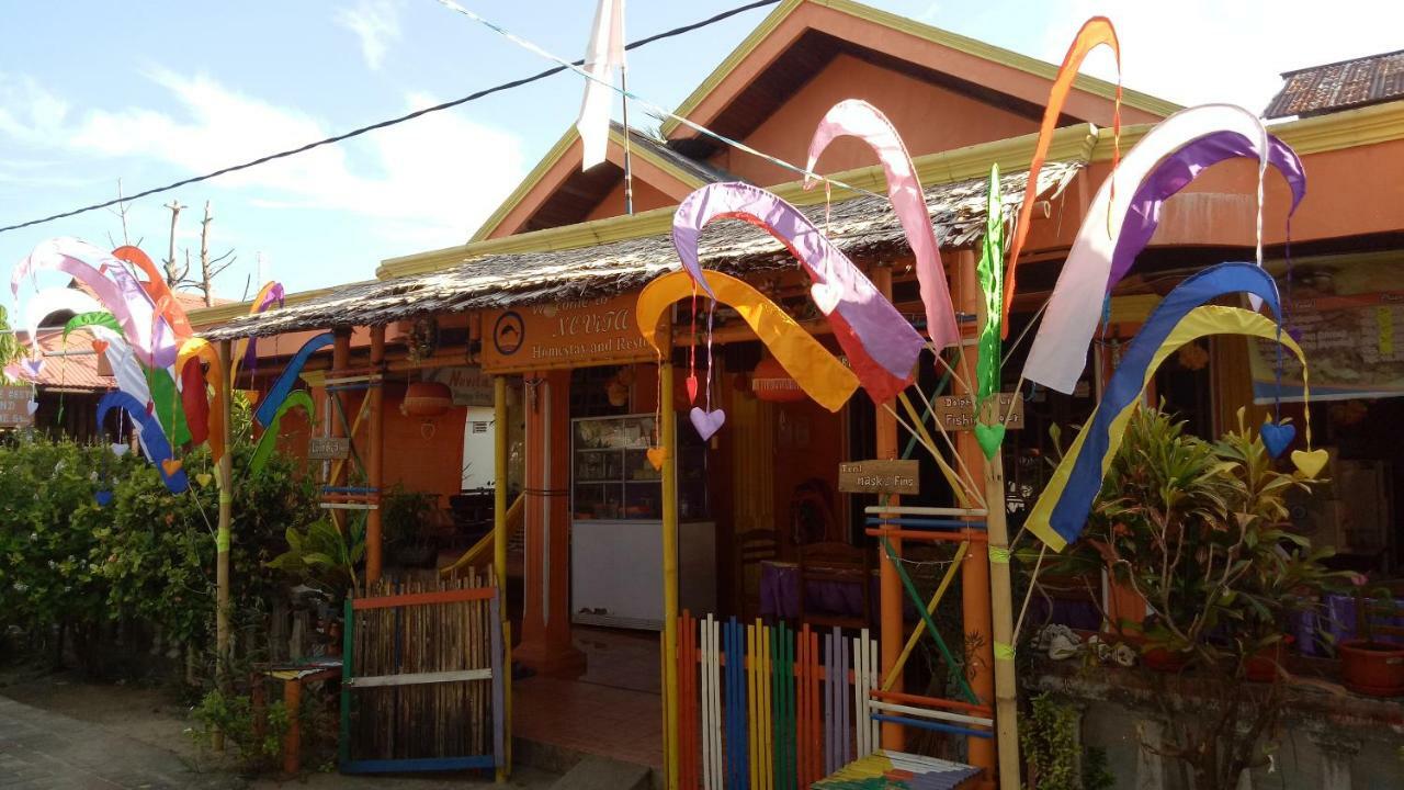 Novita Homestay Bunaken Exteriör bild